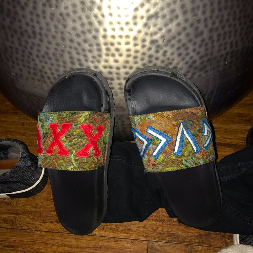Gucci slides